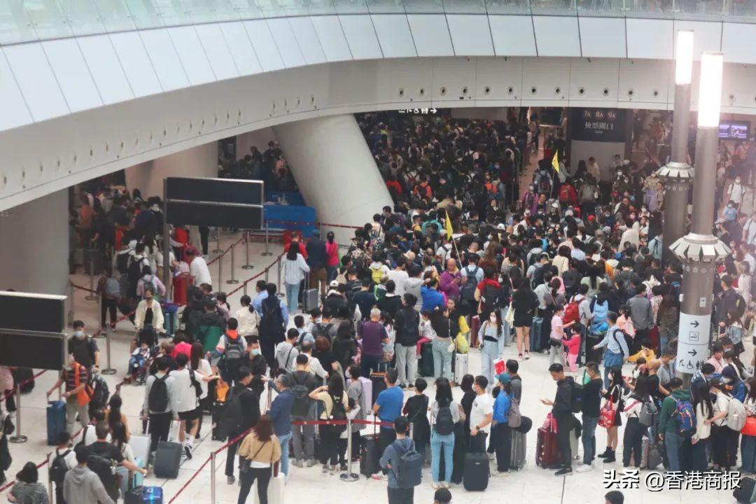 長(zhǎng)假首日逾59萬人次出入香港，快來跟著明星遊香江！(圖1)