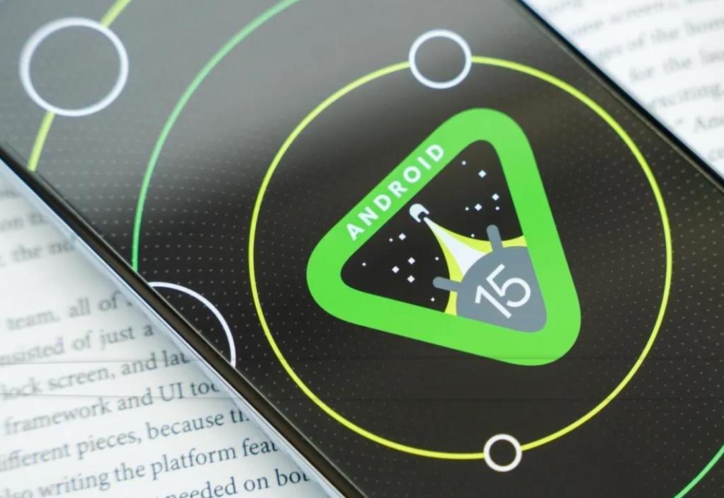 Android 15系統(tǒng)把手機(jī)音量操控選單變美了！UI界面跟前代有3點(diǎn)不同(圖1)