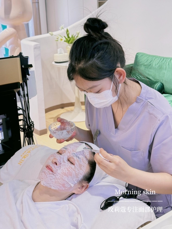 玫莉蔻十二載的熱愛與追求，展現(xiàn)了玫瑰護膚的絢爛之美(圖7)