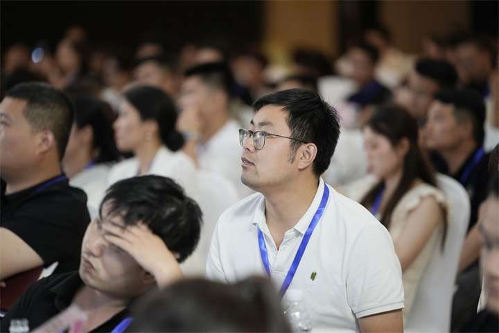 南方網(wǎng)通第二十五屆渠道商交流大會(huì)暨樹品5.0發(fā)布會(huì)成功召開(圖8)