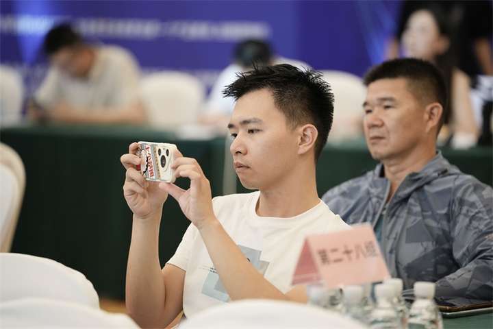 南方網(wǎng)通第二十五屆渠道商交流大會(huì)暨樹品5.0發(fā)布會(huì)成功召開(圖12)