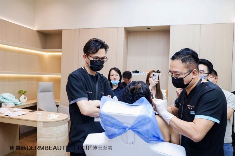 大事件！超震撼！“德美顏超級童顏”兩岸三地導師技術交流會暨蝶羽療法技術發布會璀璨落幕！(圖13)
